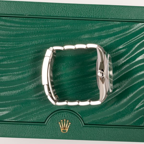 Rolex Oyster Perpetual 124300